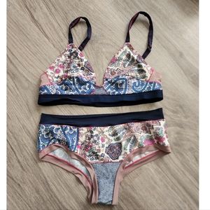 Xirena Bralette and Panty Set
